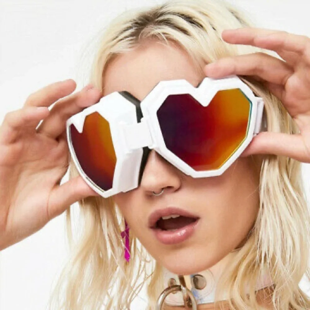 Unisex Heart Shaped Rhinestone Festival Rave Fashion Goggles Glasses